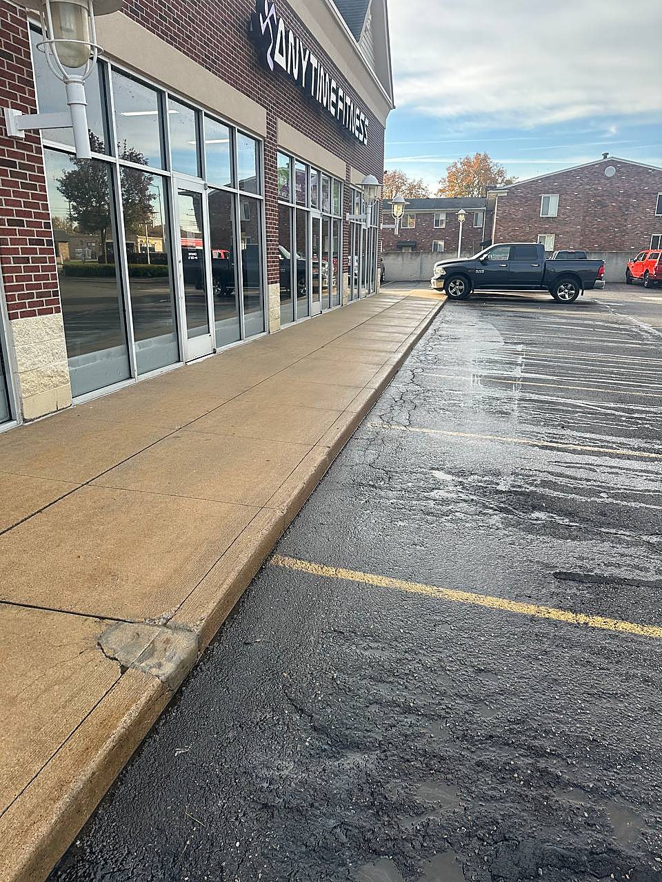 Fitness center sidewalk after commercial concrete cleaning