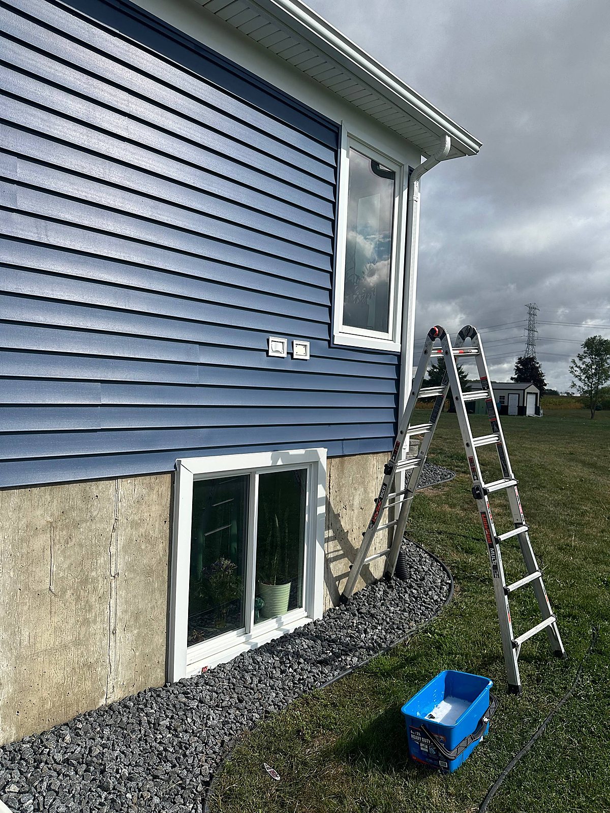 Home exterior washed clean in Metro Detroit