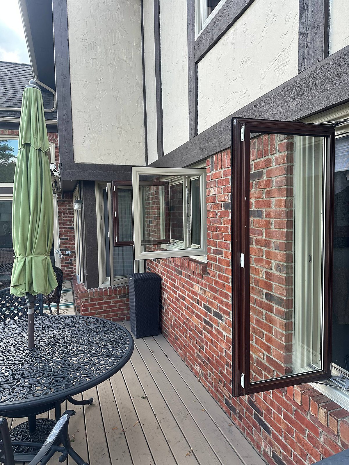 Home exterior washed clean in Metro Detroit