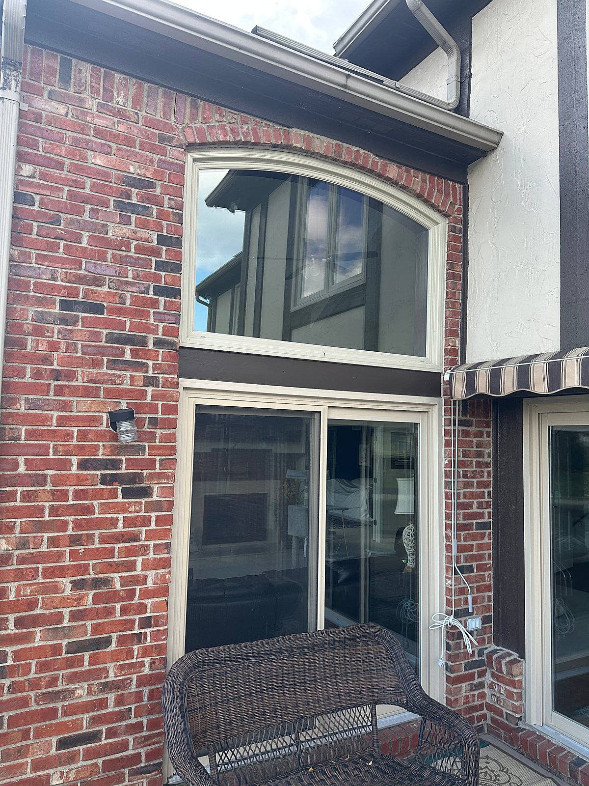 Home exterior washed clean in Metro Detroit