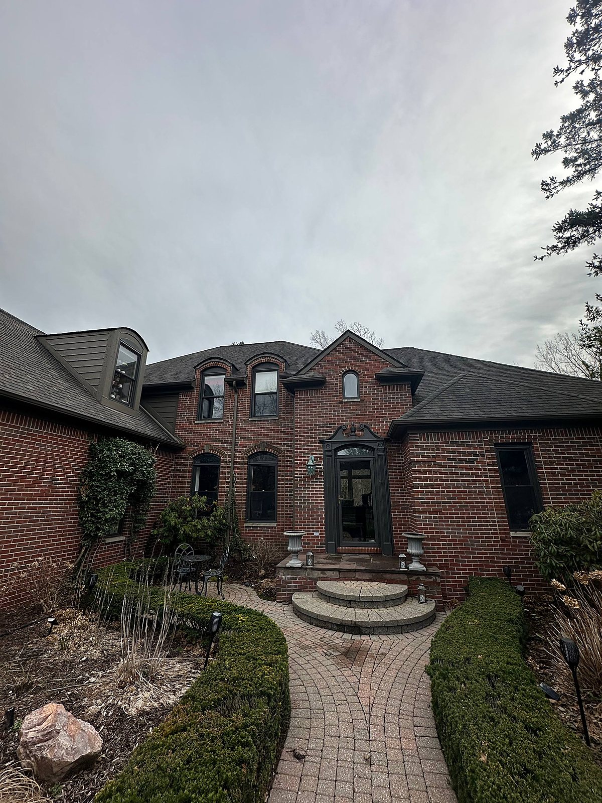 house brick mansion 01